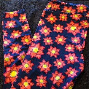 LuLaRoe TC Leggings Brand New